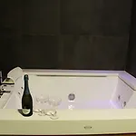 Nocleg ze śniadaniem Fiumara 4*