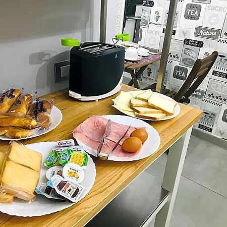Alojamento de Acomodação e Pequeno-almoço Fiumara Nápoles