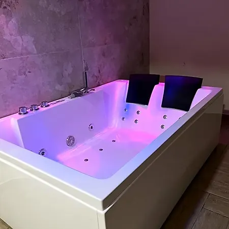 Fiumara Nocleg ze śniadaniem Neapol
