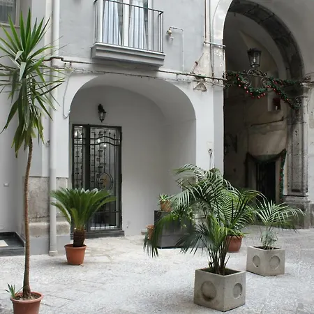 Fiumara Couette-café Naples